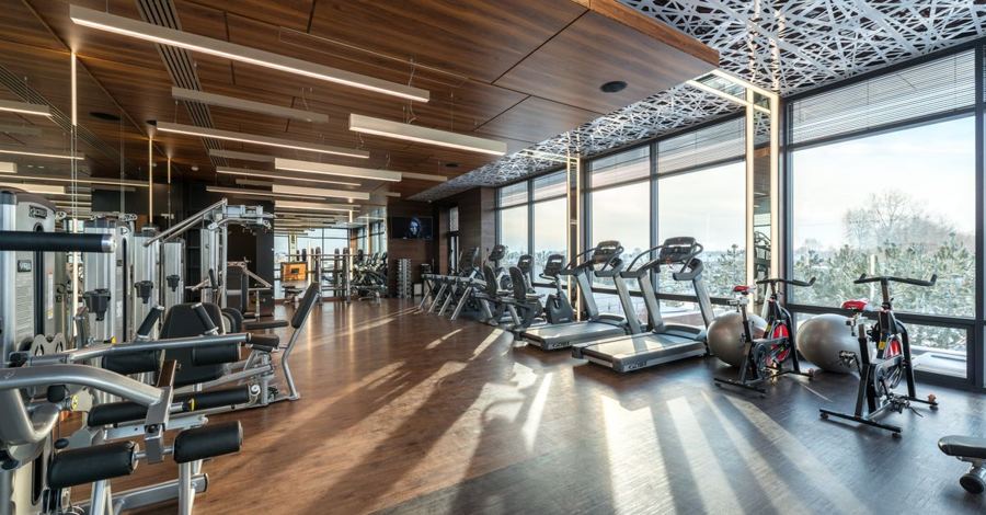 Interno di una palestra moderna